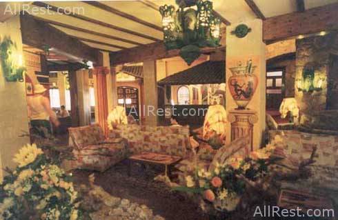 Roman Hotel 5